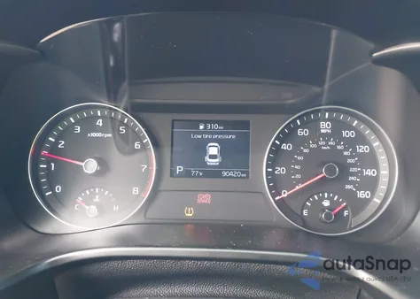 2021 Kia Forte Lxs z USA, uszkodzony, nr VIN 3KPF24AD4ME273680